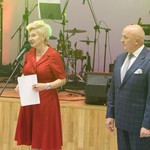 Nagrody wręczy Ewa Chrabołowska - dyrektora ZS w Turośni Kościelnej.