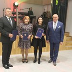 Nagrodzona kadra pedagogiczna z Niepublicznego Przedszkola Puchatek w Niewodnicy Kościelnej.