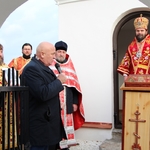 Uroczystość poświęcenia kaplicy św. Barbary w Baciutach.