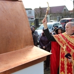 Uroczystość poświęcenia kaplicy św. Barbary w Baciutach.